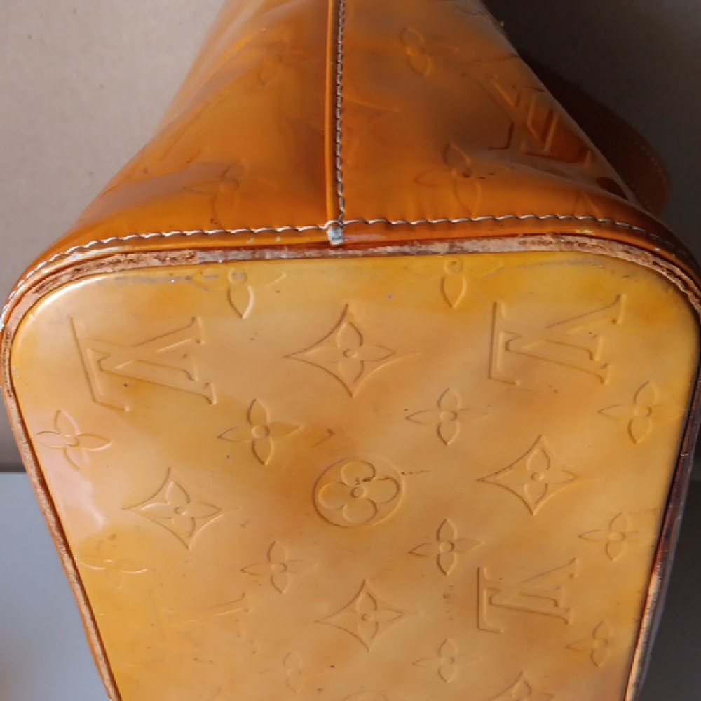 Louis Vuitton Amber Monogram Vernis Tote Bag - Picture 8 of 17